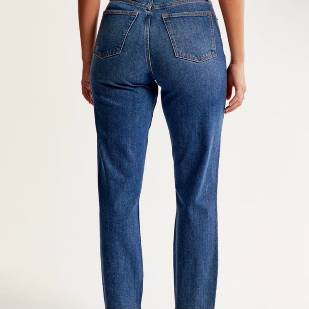 Abercrombie & Fitch Mom High Rise Raw Edge Straight Leg Jeans